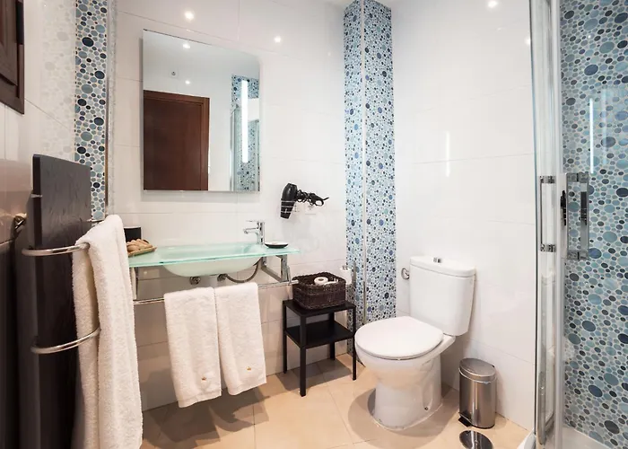 Apartamentos Reyes Catolicos By Medina Living